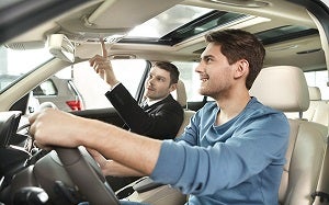 Schedule a test drive at CAN AM Los Altos in Tepatitlán de Morelos, Jalisco.